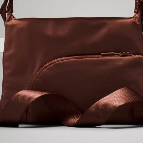 LULULEMON 2-in-1 Crossbody Yoga Mat Bag ANCIENT COPPER BROWN  3 L NWT - Picture 7 of 7